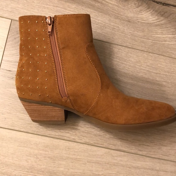 NEW Guess booties - Picture 7 of 13
